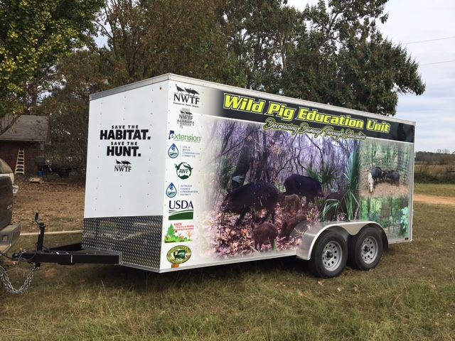Mobile Pig Education Unit